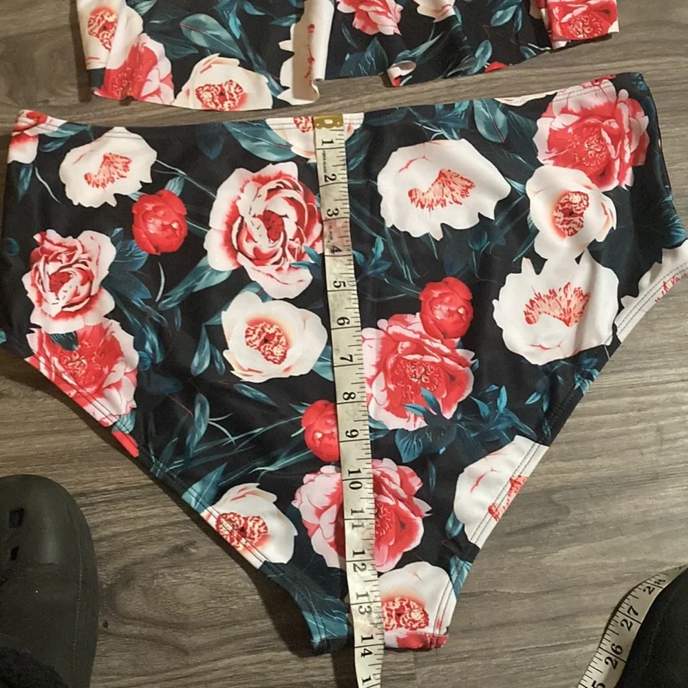 Bikini Swimsuit Floral and Ruffle Swim Suit Size XL * - Picture 3 of 10